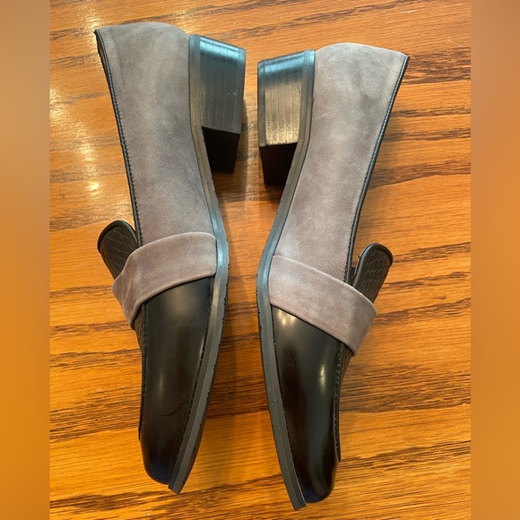 Tahari Black and Gray Leather Loafers - Picture 7 of 8